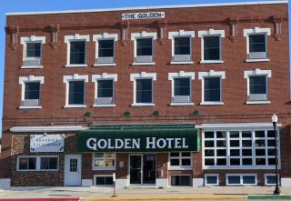 Golden Hotel